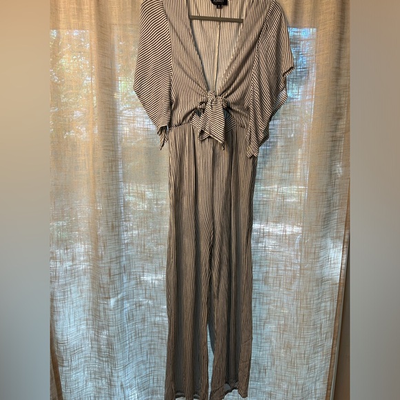 Audrey 3 Plus 1 Black and White Striped Jumpsuit with Cutout and Flared Sleeves. - Picture 9 of 16